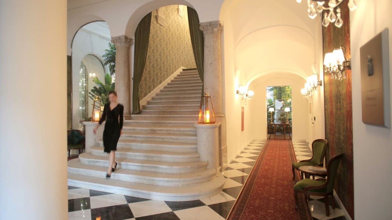Elexus Hotel Resort & Spa & Casino — lüks otel / casino lobisi, Girne