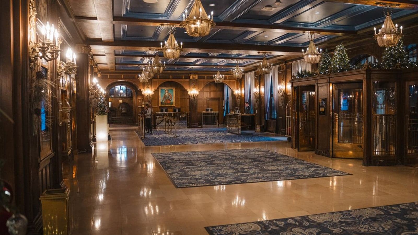 Les Ambassadeurs Hotel & Casino — Girne otel–casino kapak görseli