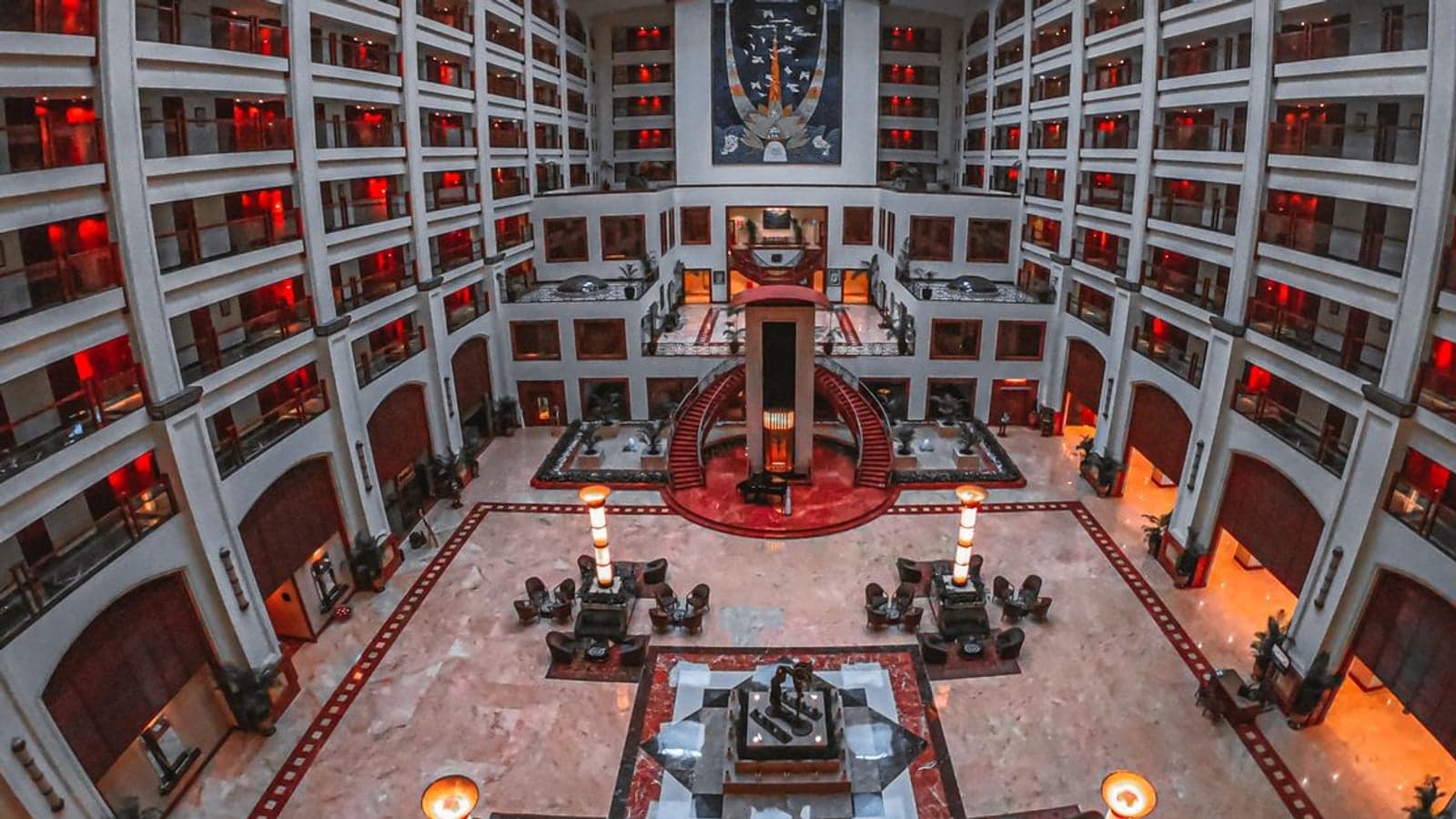 Lord's Palace Hotel Spa & Casino — Girne otel–casino kapak görseli