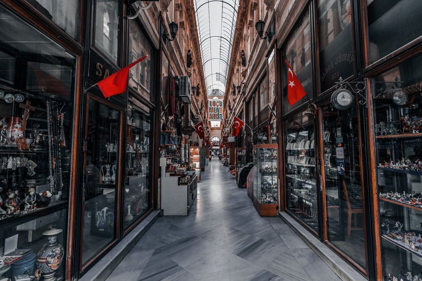 Lefkoşa alışveriş katmanları