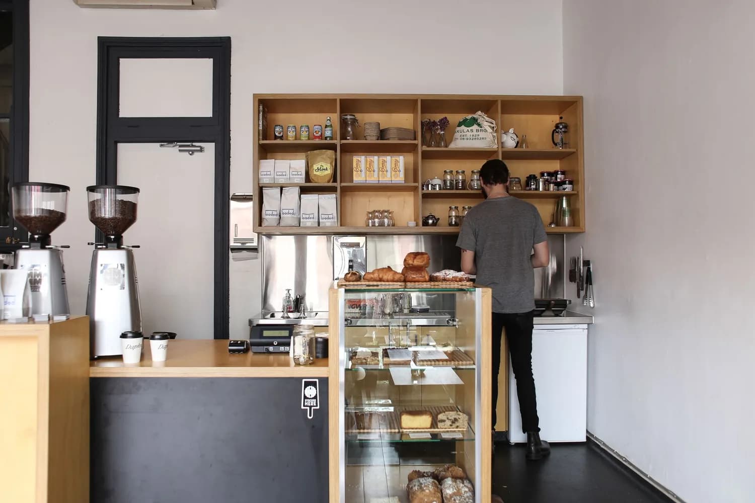 Shooter's Coffee — Kıbrıs rehber kapak görseli