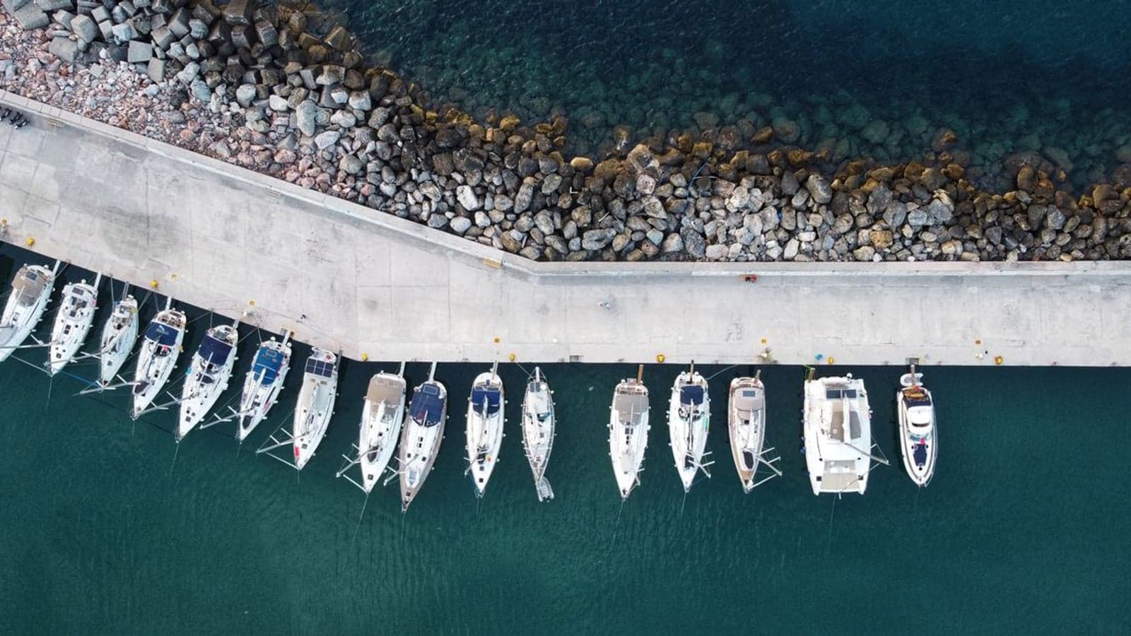 Delta Marina (Gemyat) — Girne Yeni Liman — liman atmosferi, Girne