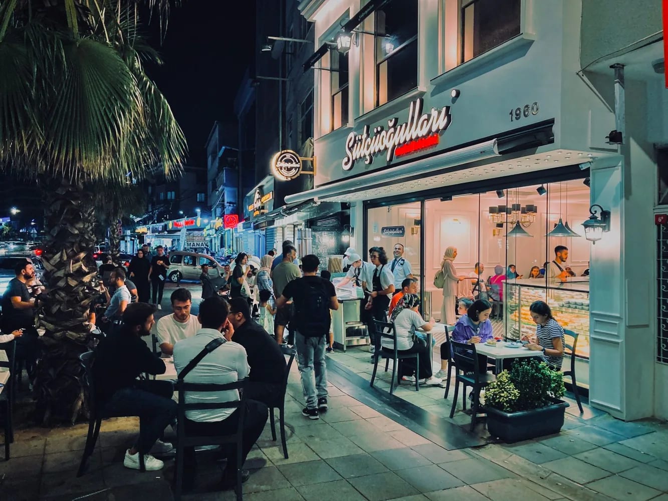 Castello Restaurant & Bar Lefkoşa — Kıbrıs rehber kapak görseli