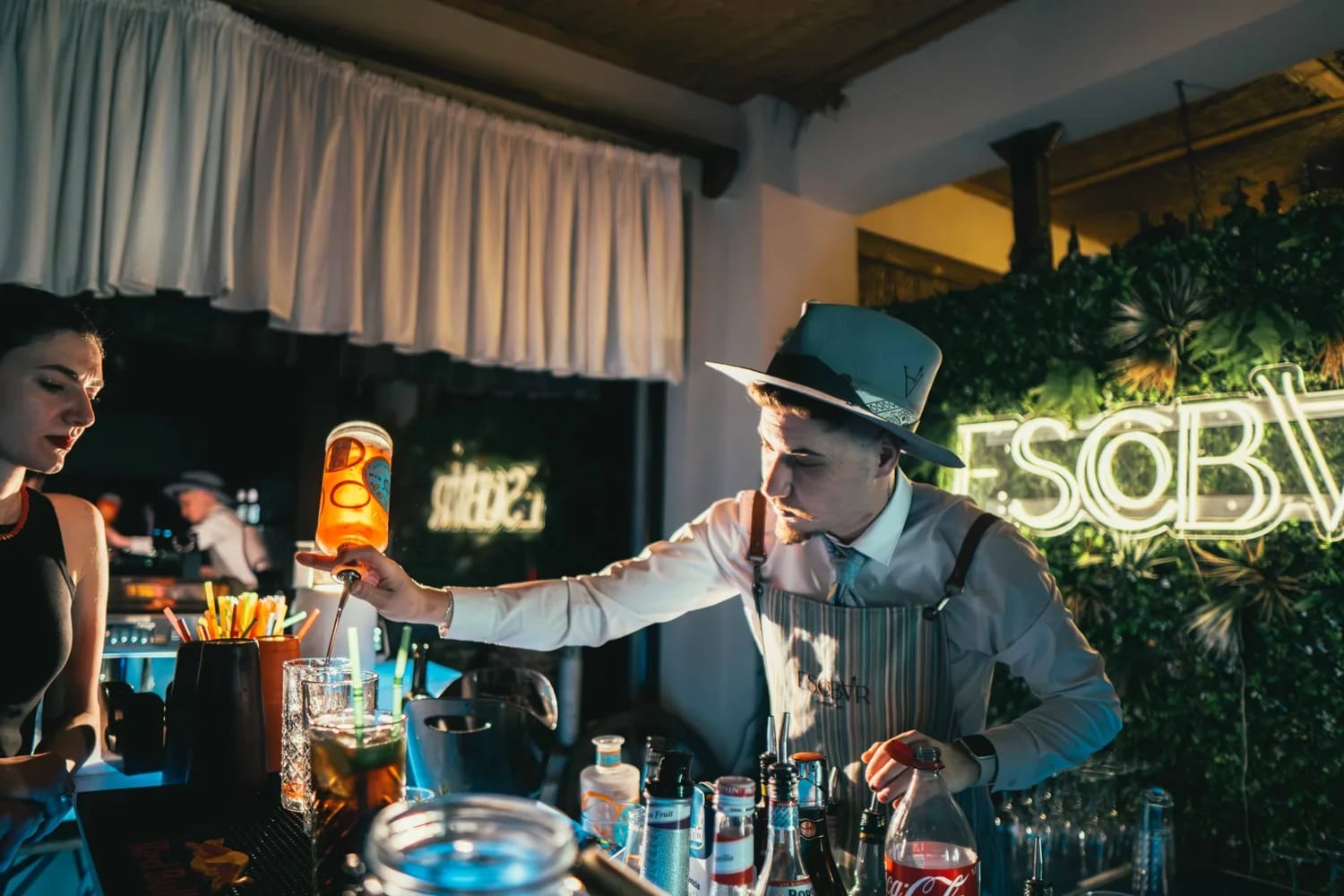 Deks Bar and Restaurant — Kıbrıs rehber kapak görseli