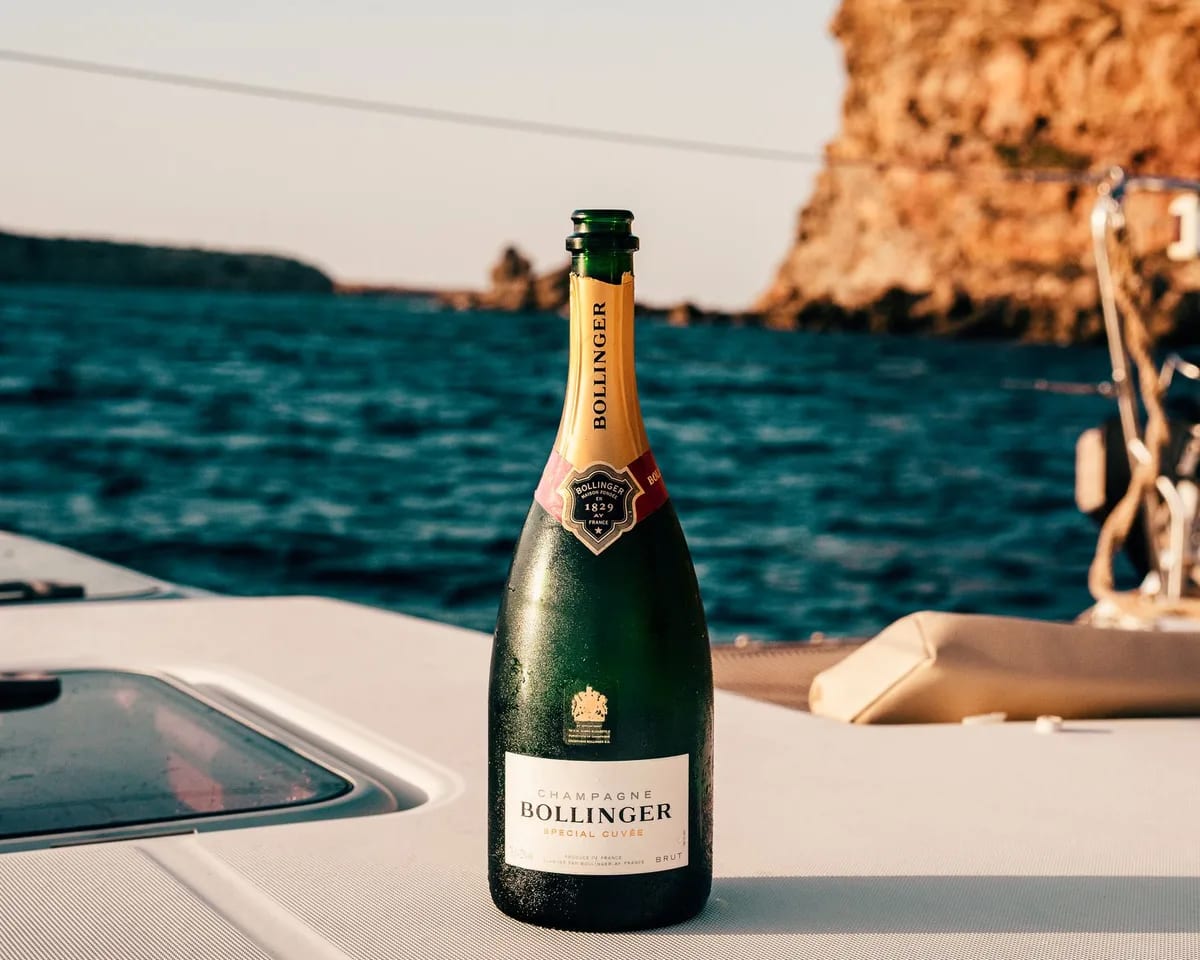 Gazimağusa marina — doğu limanı tekne yanaşma