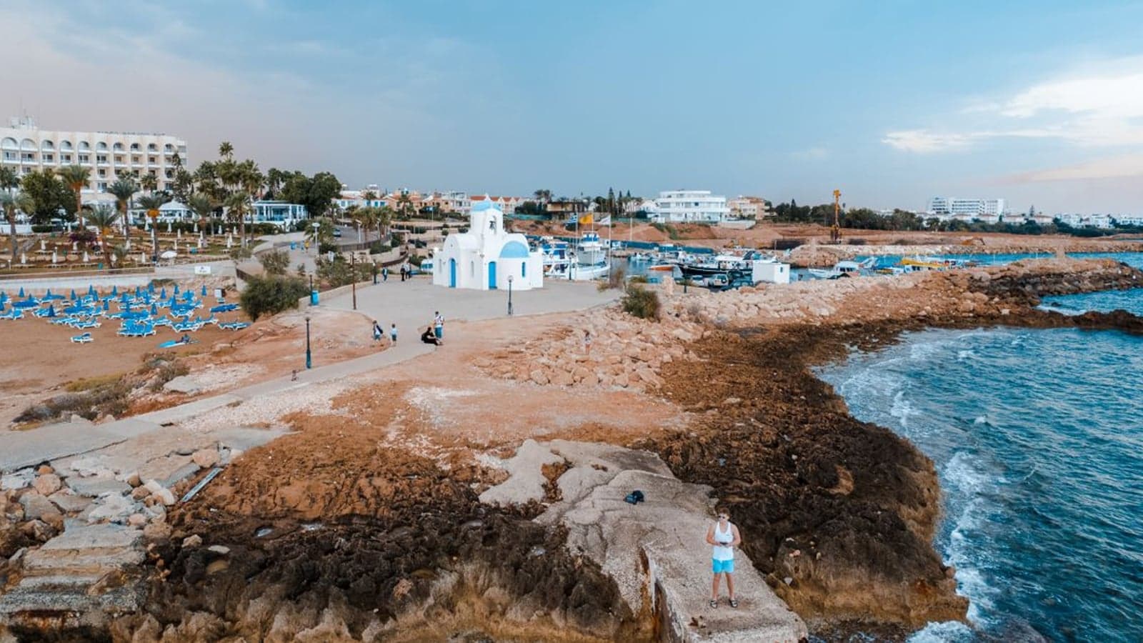 Golden Beach (Altınkum) — Karpaz — sahil ve deniz, İskele