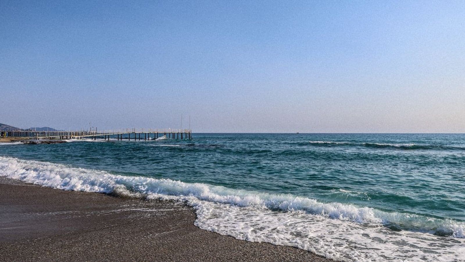 Salamis Beach — sahil ve deniz, Gazimağusa