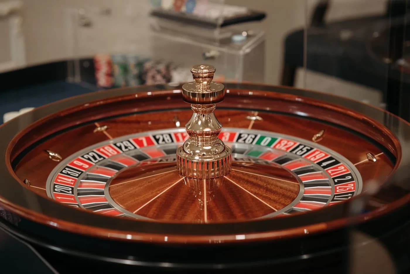 Player (Baccarat) — salon atmosferi ve misafir bağlamı