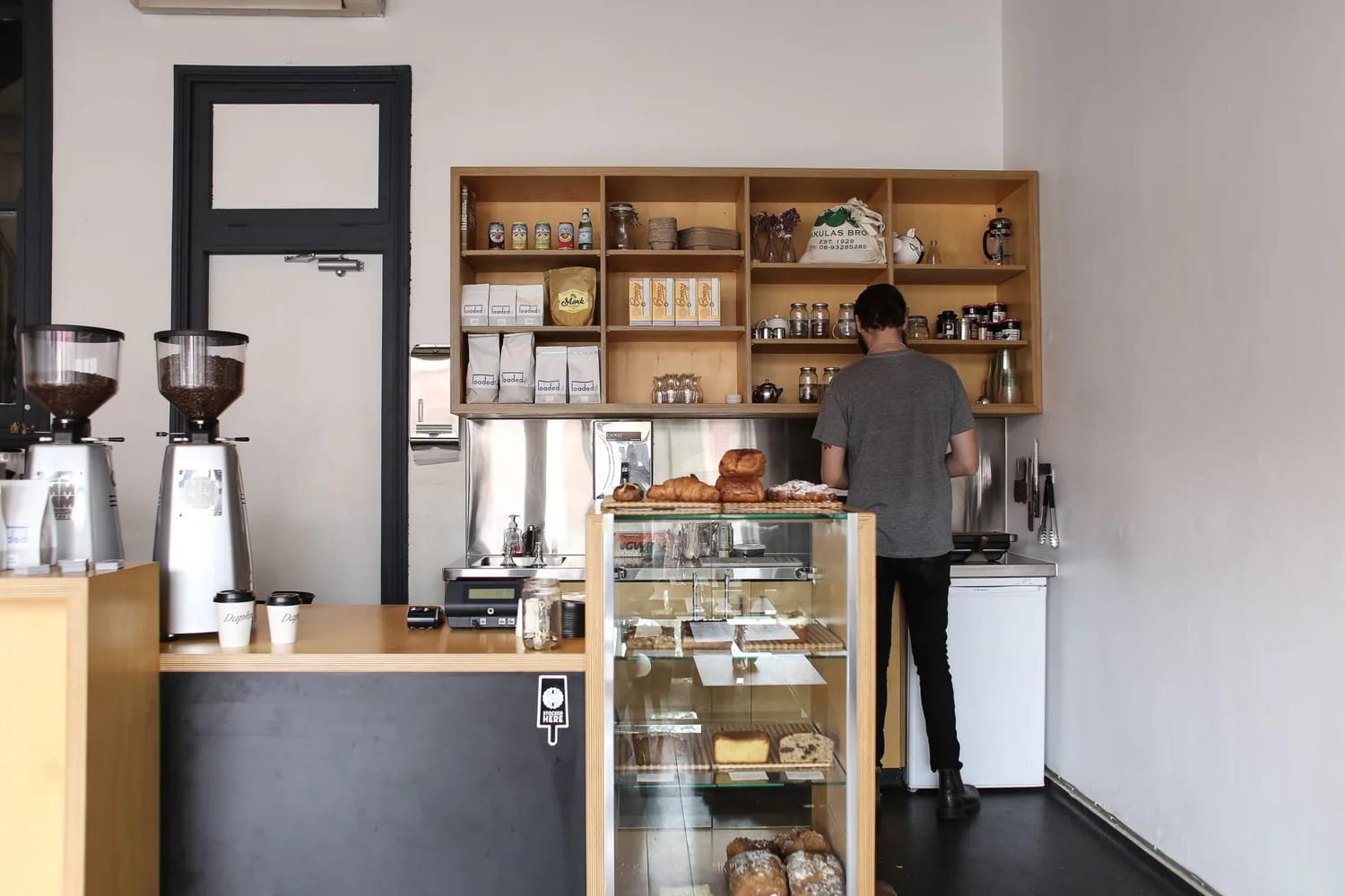 Shooter's Coffee — Kıbrıs rehber kapak görseli