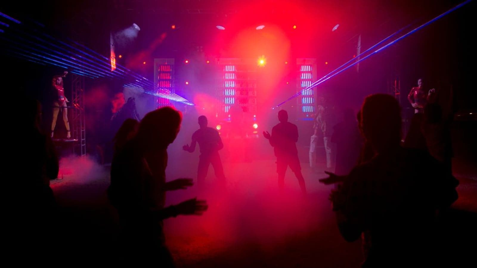 Maksim Night Club — VIP lounge ve bar atmosferi, Lefkoşa